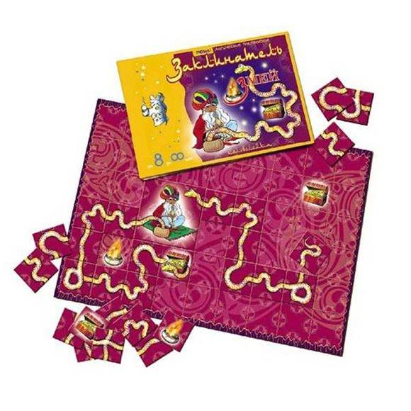 Игра Заклинатель змей (В игре: игровое поле, два Заклинателя, 78 игровых карточек), от 6 лет