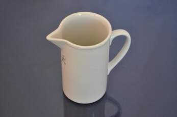 Кружка фарфоровая с носиком N4 (1500 мл)