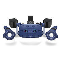 Шлем VR профессиональный с базовыми станциями и контроллерами в комплекте