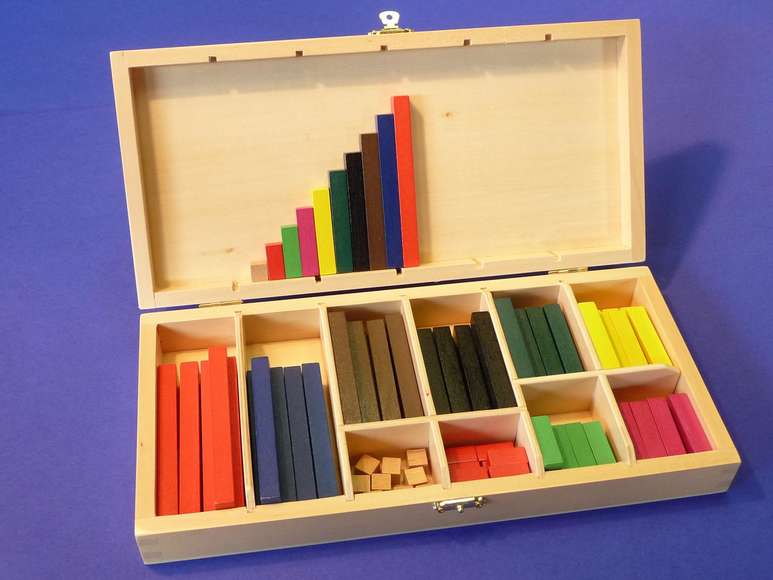 Бруски для счета, 100 разноцветных брусков разной длины (10 комплектов по 10 брусков), ящик дерево 3