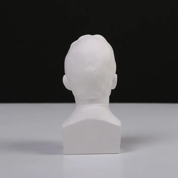 Бюст Чехова