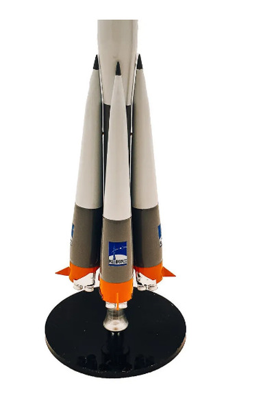 Ракета-носитель «Союз» пилотируемый [Готовая модель] (1:144)